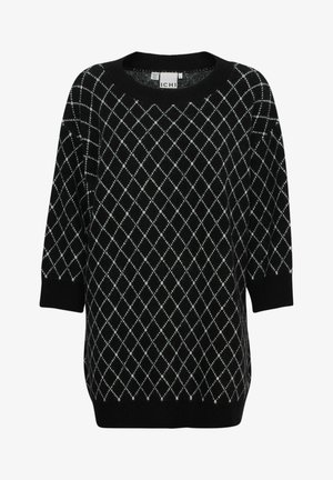 Čierny pletený sveter so vzorom diamantov v bielej farbe. Má okrúhly výstrih a rukávy po tri štvrtiny, s rebrovanými manžetami a lemom.