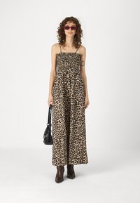 ONLY ONLCLARA SMOCK BOW DRESS - Maksikleit - black/leo