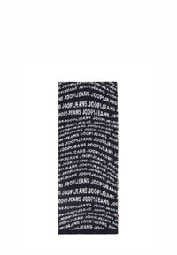 Gebreide sjaal in marineblauw met herhalend wit "JOOP! JEANS" logo patroon. Zachte textuur, rechthoekige vorm en rode accentenlabel aan de rand.