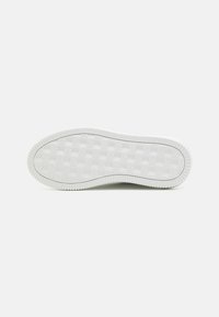 Calvin Klein Jeans CHUNKY CUPSOLE LACEUP MON - Tenisky - bright white/plein air