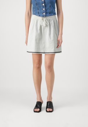 JDYROSIE EMBROIDERY SKIRT - sukňa v tvare A - cloud dancer/black