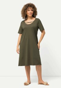 Ulla Popken STRAPPY CUTOUT - Jerseyklänning - loden green