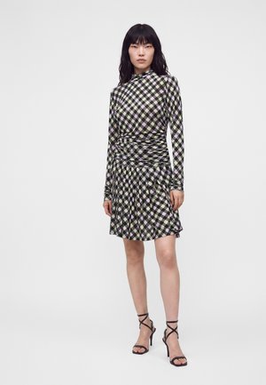 Diane von Furstenberg LOGAN TURTLENECK - Μπλούζα με μακριά μανίκια - highland fling mini black