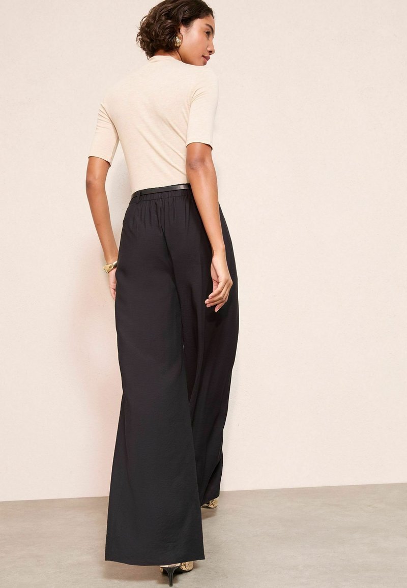 Friends Like These Broek black/zwart - Main Image