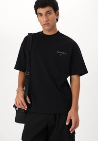 AllSaints UNDERGOUND CAMO - Camiseta estampada - jet black