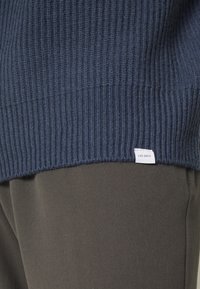 Les Deux EDDIE ROLLNECK - Camisola - india ink