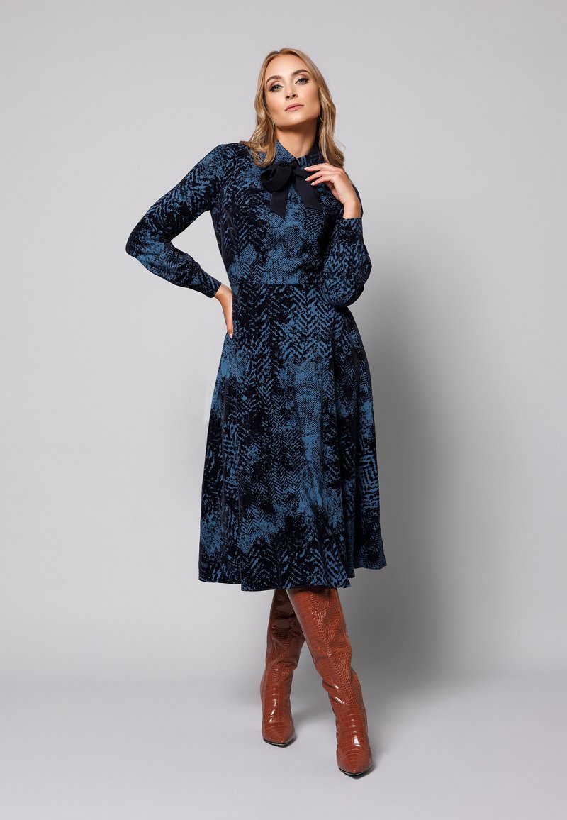 Kasia Zapała GINEVRA niebieski