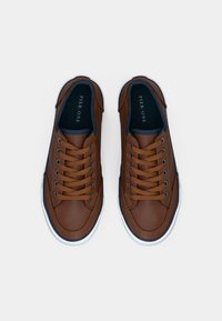 Pier One UNISEX - Sportcipő - cognac