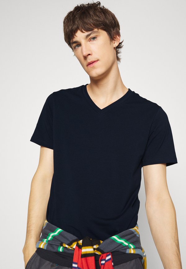 V NECK TEE - Basic T-shirt2