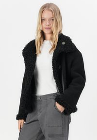 Object OBJOAKLYN JACKET - Giacca in similpelle - black