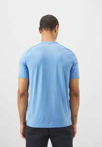 EA7 Emporio Armani Športové tričko - granada sky