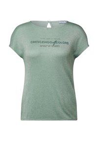 T-shirt vert brillant à manches courtes avec un col rond et un détail en forme de trou de serrure au dos. Présente un texte imprimé en bleu foncé sur le devant.