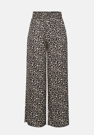 Pantalon large noir avec une taille élastique, orné d'un motif léopard beige sur l'ensemble. Fabriqué à partir d'un tissu léger et respirant.