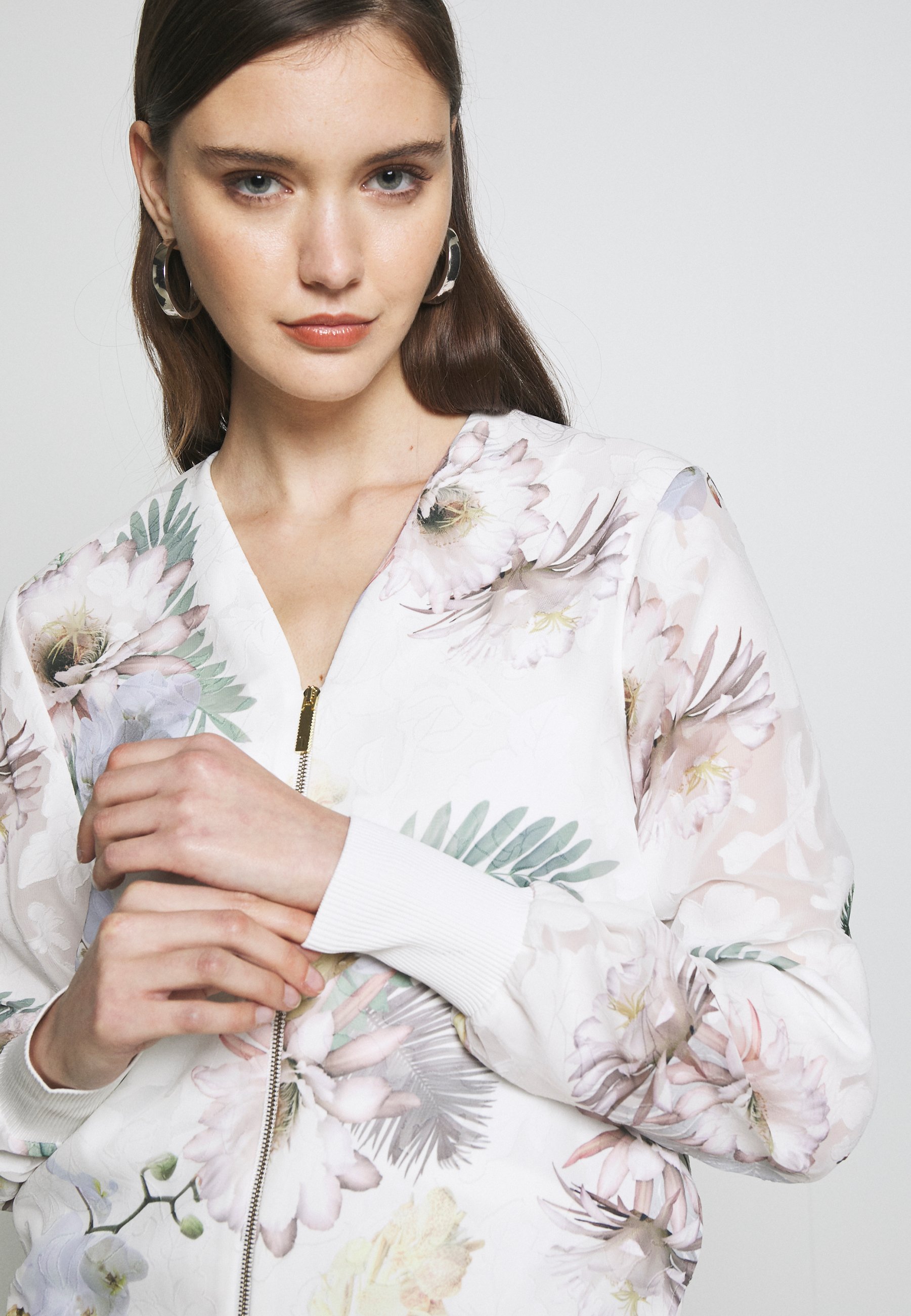 Ted Baker MARIIEY Lett jakke ivory Zalando.no Ted Baker MARIIEY - Lett jakke - ivory