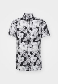 Camicia a maniche corte in tessuto nero con motivi floreali e a foglia bianchi, dotata di chiusura con bottoni e colletto appuntito.