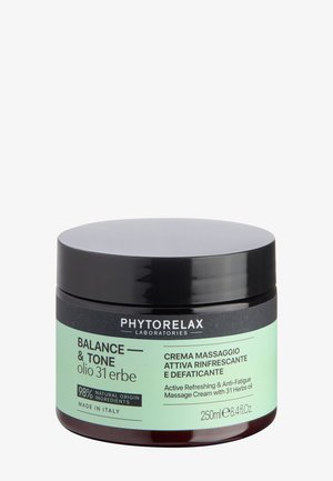 Barattolo di crema da massaggio Phytorelax Balance & Tone con etichetta olio di 31 erbe, 250 ml, prodotto in Italia, coperchio nero, ingredienti di origine naturale.