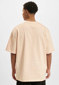 DEF ORIGINAL - Basic póló - pale peach