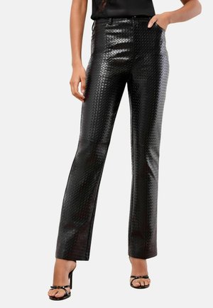REGULAR FIT - STRAIGHT - Broek - woven black faux leather