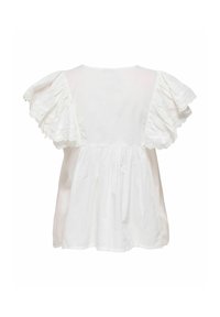 Blouse blanche avec manches larges, à volants et bordures en dentelle, et dos ample froncé. Pas de boutons ni de motifs visibles.