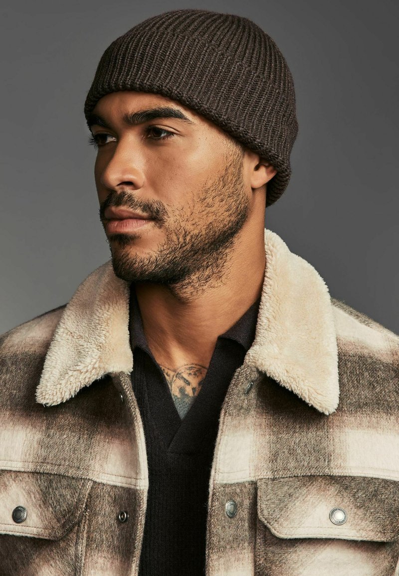 Next REGULAR FIT - Gorro - brown