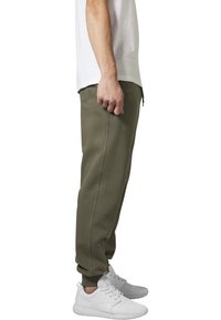 Urban Classics BASIC SWEATPANTS - Pantaloni de trening - olive