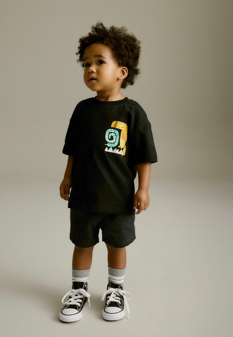 Next BACK SHORT SLEEVE - Triko s potiskem - black white