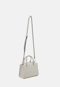 Furla NUVOLA BOSTON BAG - Käsilaukku - marshmallow