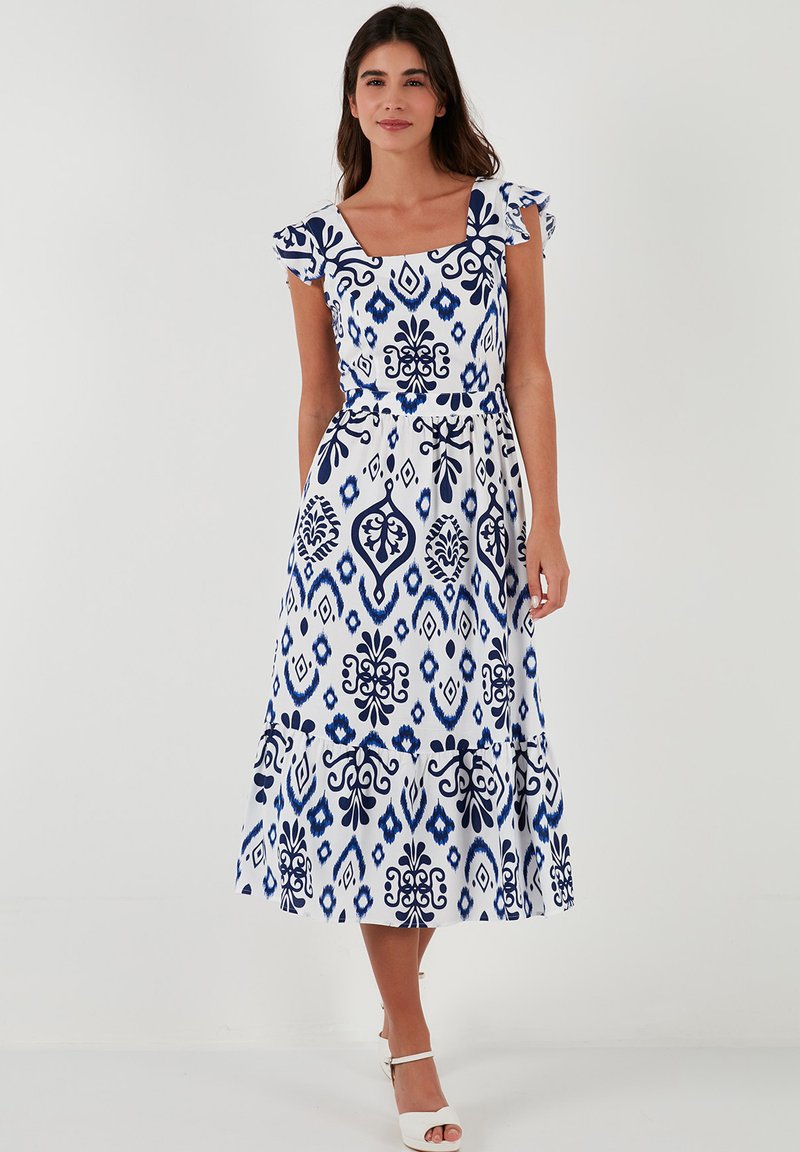 LELA REGULAR FIT - Vapaa-ajan mekko - white
