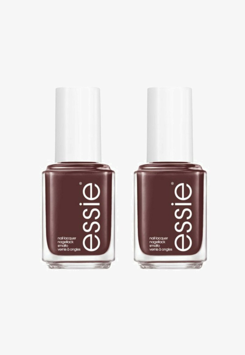 Deux bouteilles de vernis à ongles Essie, design en verre carré, caps blancs, couleur bourgogne profonde, avec des étiquettes claires comportant des détails textuels.