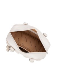 Borsa a mano in pelle bianca con un ampio interno, accessori in argento e una texture liscia. Fodera con motivo del nome del marchio ripetuto.