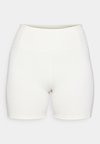 RUN SHORTS - Tajice - ivory