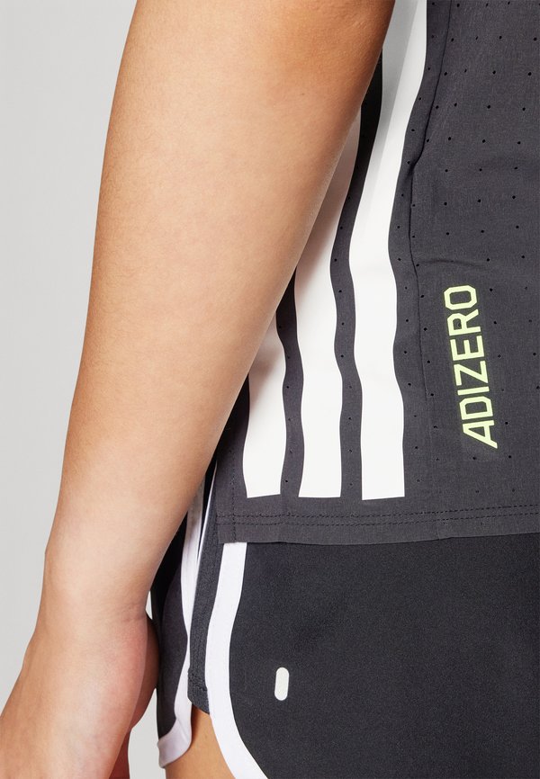 ADIZERO TEE  - Print T-shirt2