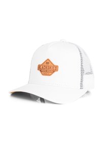 Weißer Hut mit Mesh-Rückseite, ausgestattet mit einem braunen Patch mit "BLACKSKIES" und "PREMIUM SUPPLIES", flachem Schirm und verstellbarem Riemen.