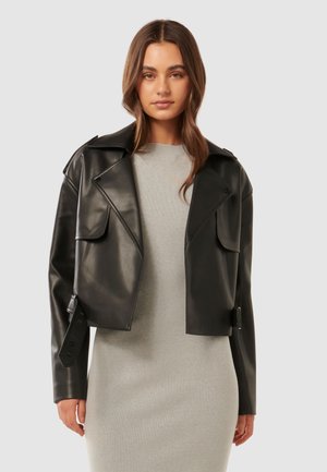 LORRI CROPPED TRENCH - Imitert skinnjakke - black