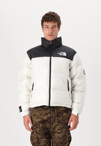 The North Face RETRO NUPTSE JACKET - Chaqueta de plumas - white dune/black