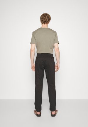 ATELIER TAPERED - Chino - black