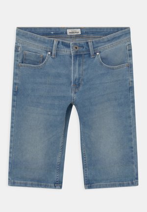 Hellblaue Jeans-Shorts in Knielänge mit Frontknopf, Reißverschluss, Gürtelschlaufen und Fünf-Taschen-Design.