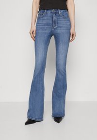 ONLY Tall - ONLAPRIL - Flared Jeans - medium blue denim Thumbnail Image 1