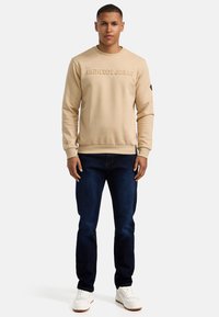 INDICODE JEANS INAVANT - Sudadera - irish cream