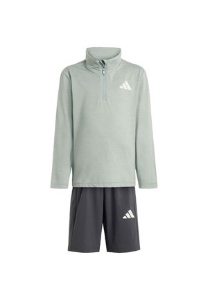 SPORTSWEAR GOTO PZ SET - Träningsshorts - off white sage white