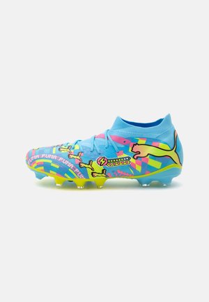 Puma, FUTURE 9 MATCH ADVANCED LEVEL FG/AG - Zapatillas fútbol para césped artificial - white/blue glimmer/pink glimmer/yellow alert