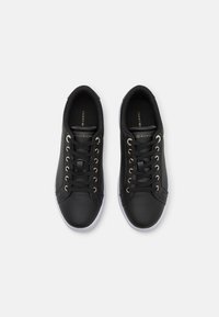 Tommy Hilfiger Joggesko - black/gold