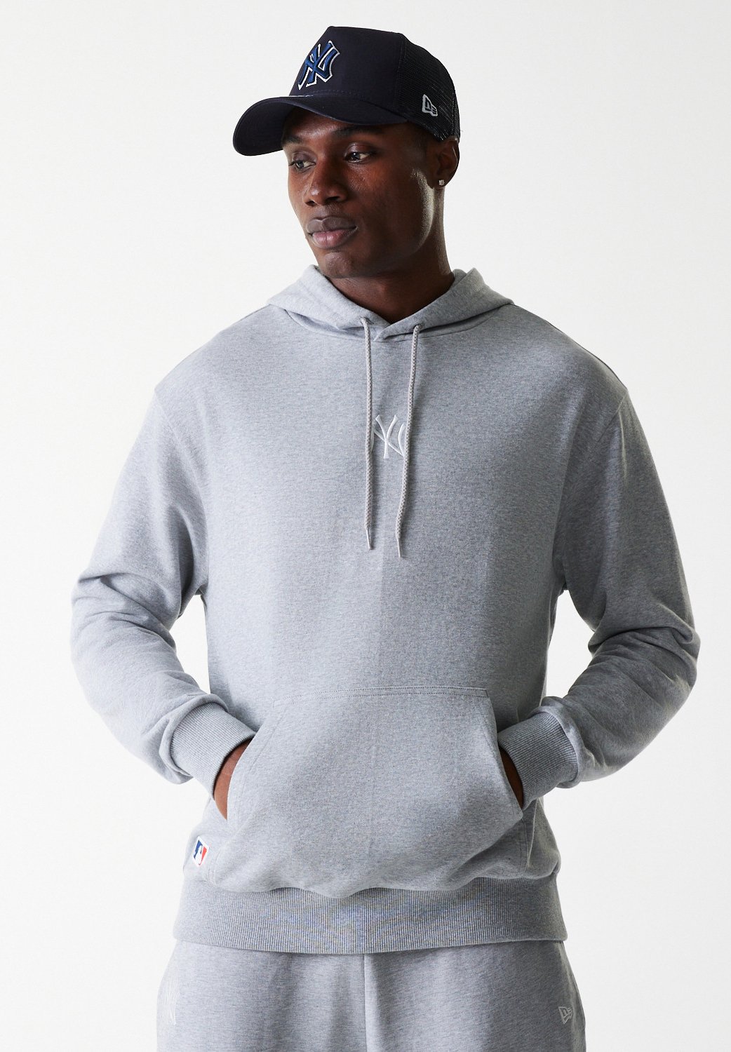 Hombre $50 - $100 New York Yankees Playeras y tops. US