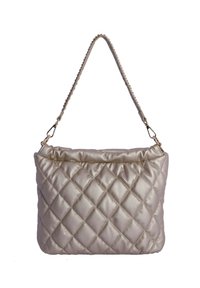 Bolso metálico dorado acolchado con parte superior fruncida y correa de cadena ajustable. Presenta una textura suave con costuras en forma de diamante.
