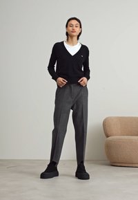 Tiger of Sweden RYDERE - Kelnės - dark grey mel