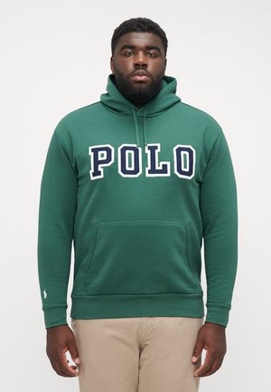Felpa verde in cotone con tasca frontale. Presenta la scritta "POLO" in bianco e blu navy, cappuccio regolabile con cordino e polsini a costine.