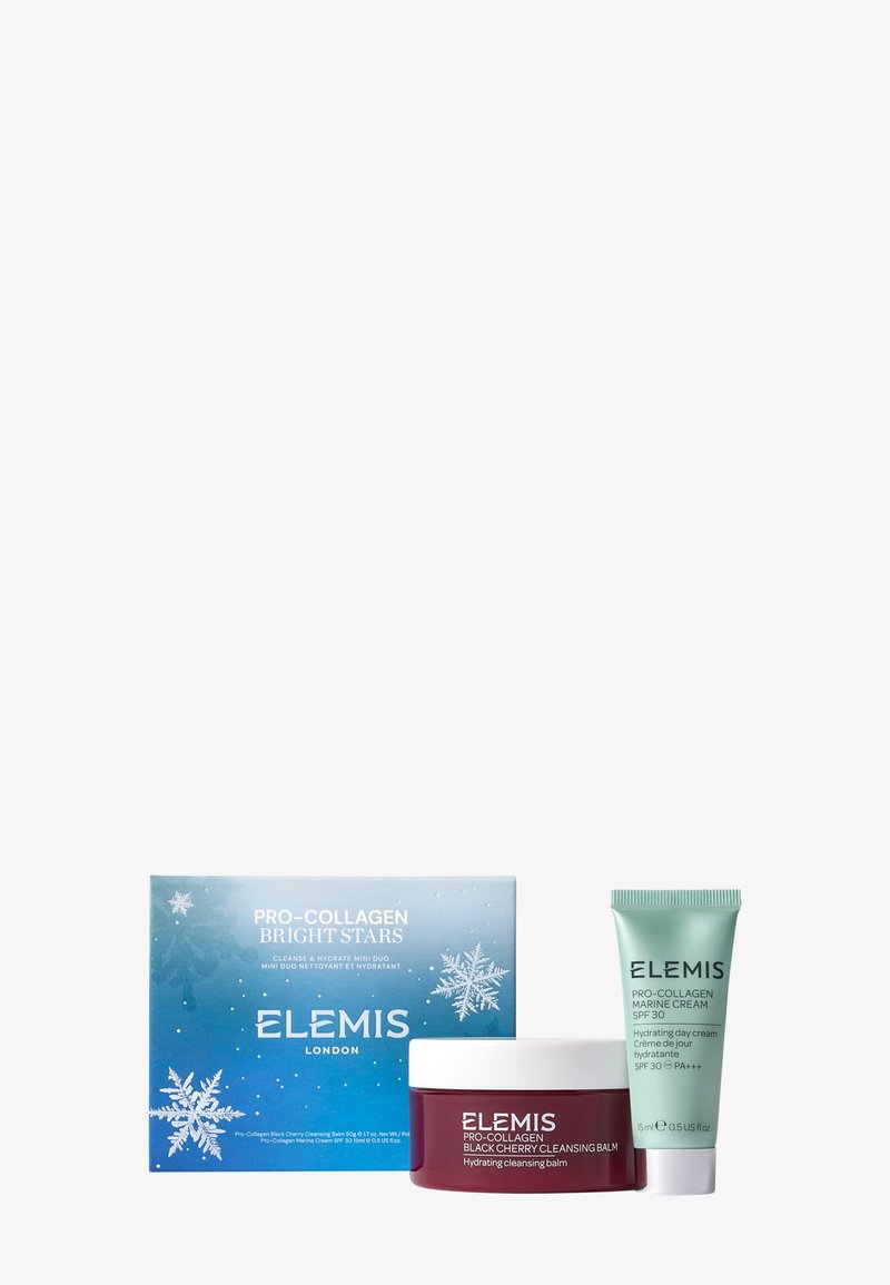 Ellevende produktsett som inneholder en blå og hvit boks med snøflakdesign, et rødt rensebalsamglass, og en grønn tube med dagkrem.