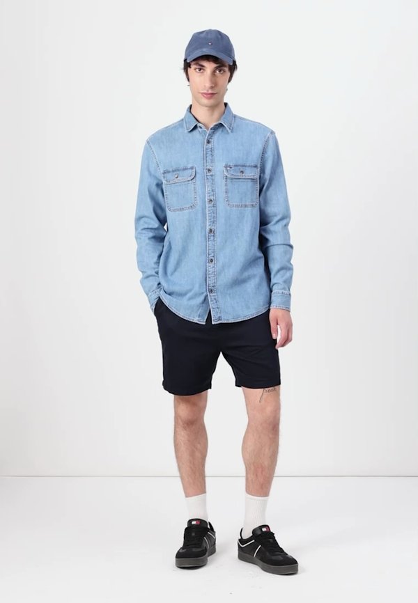 REGULAR SHIRT - Shirt - denim medium2