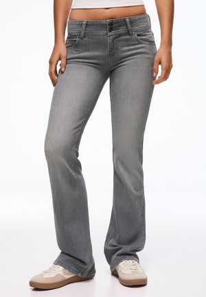 Bershka, BOOT-CUT JEANS - Džínsy bootcut - grey
