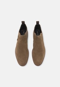 Pier One Kotníkové boty - taupe